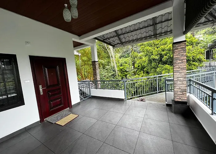 Cherry Blossom Munnar- 2 Bedroom Homestay